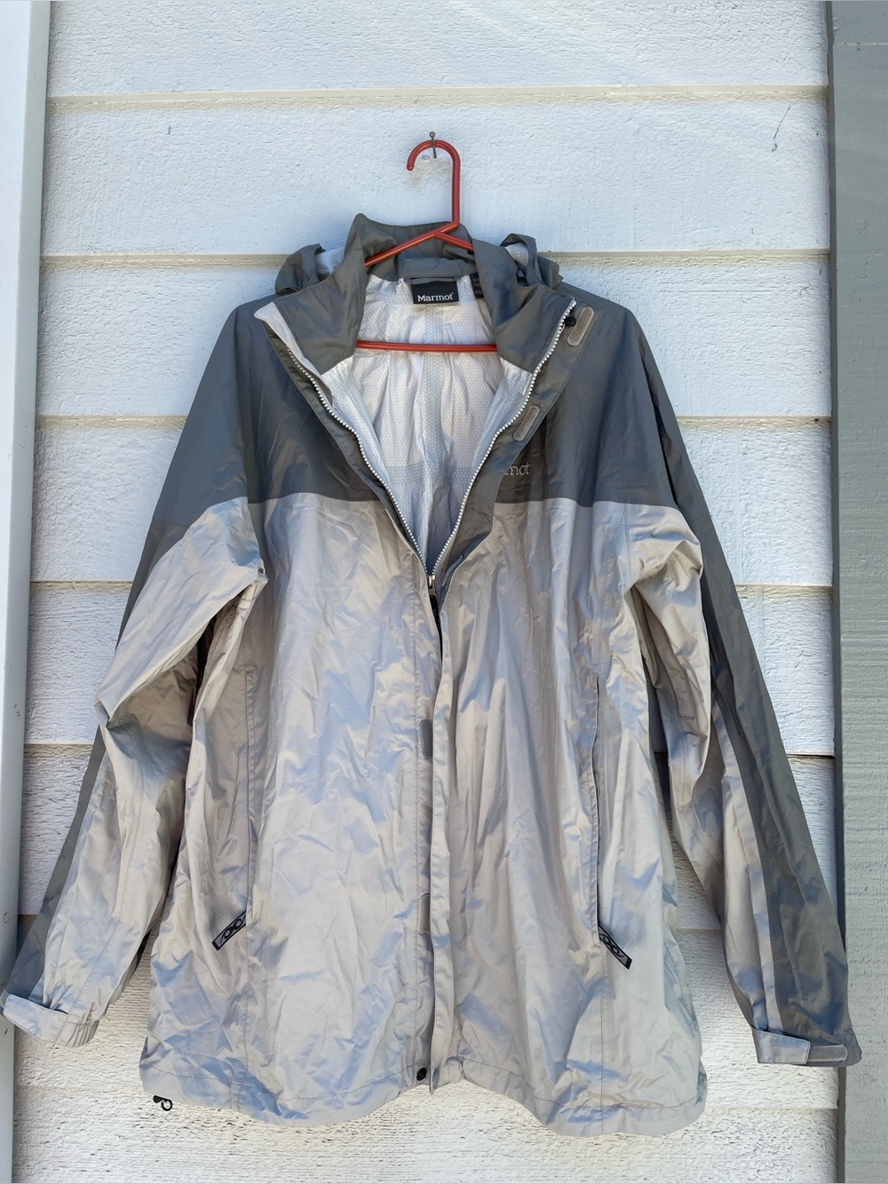 Marmot Rain Coat with Attached Hood, Men’s Size XXL, Gray